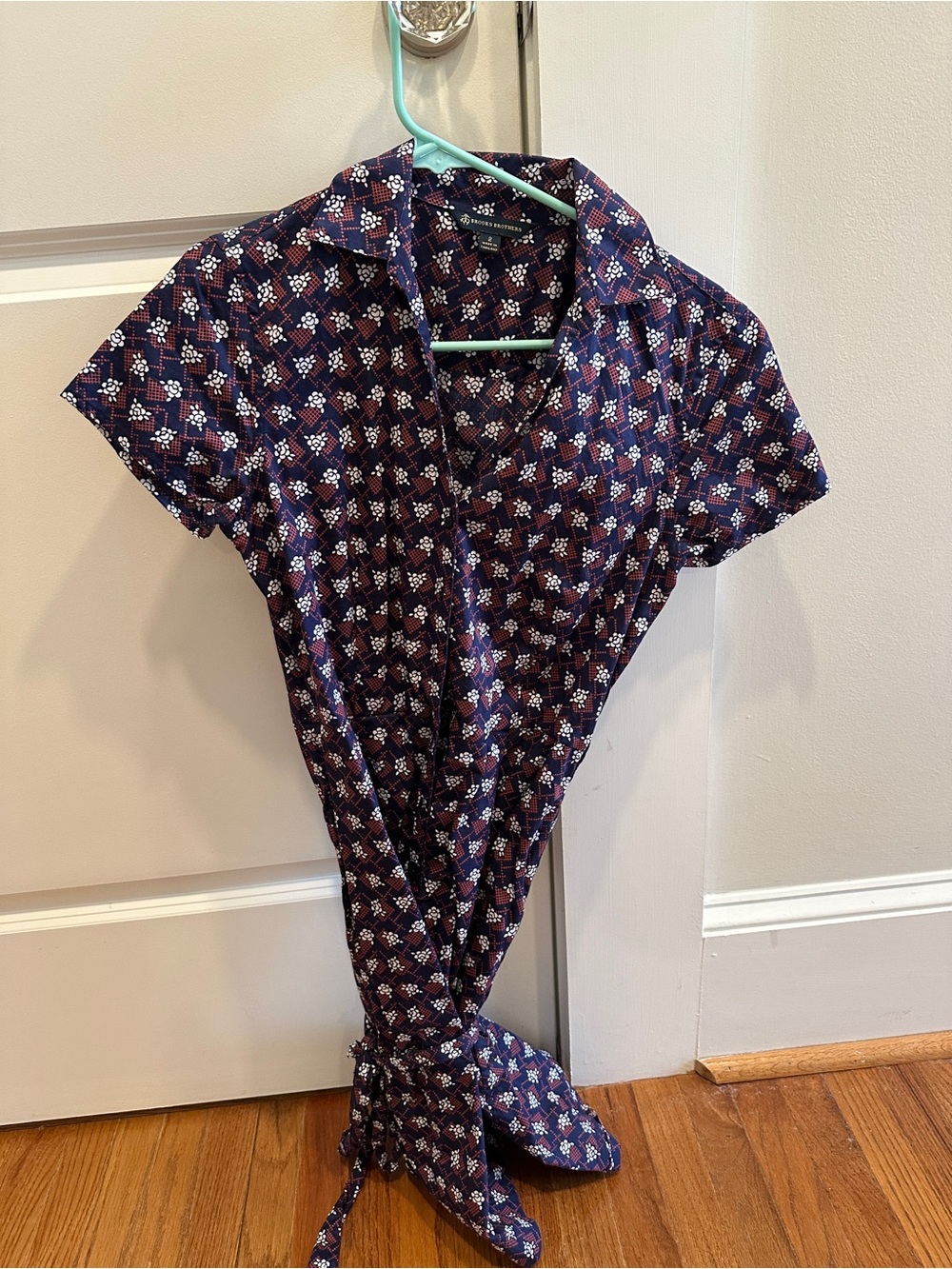 NEW Brooks Brothers Classic Navy Floral Shirt Dress with Belt - size 2